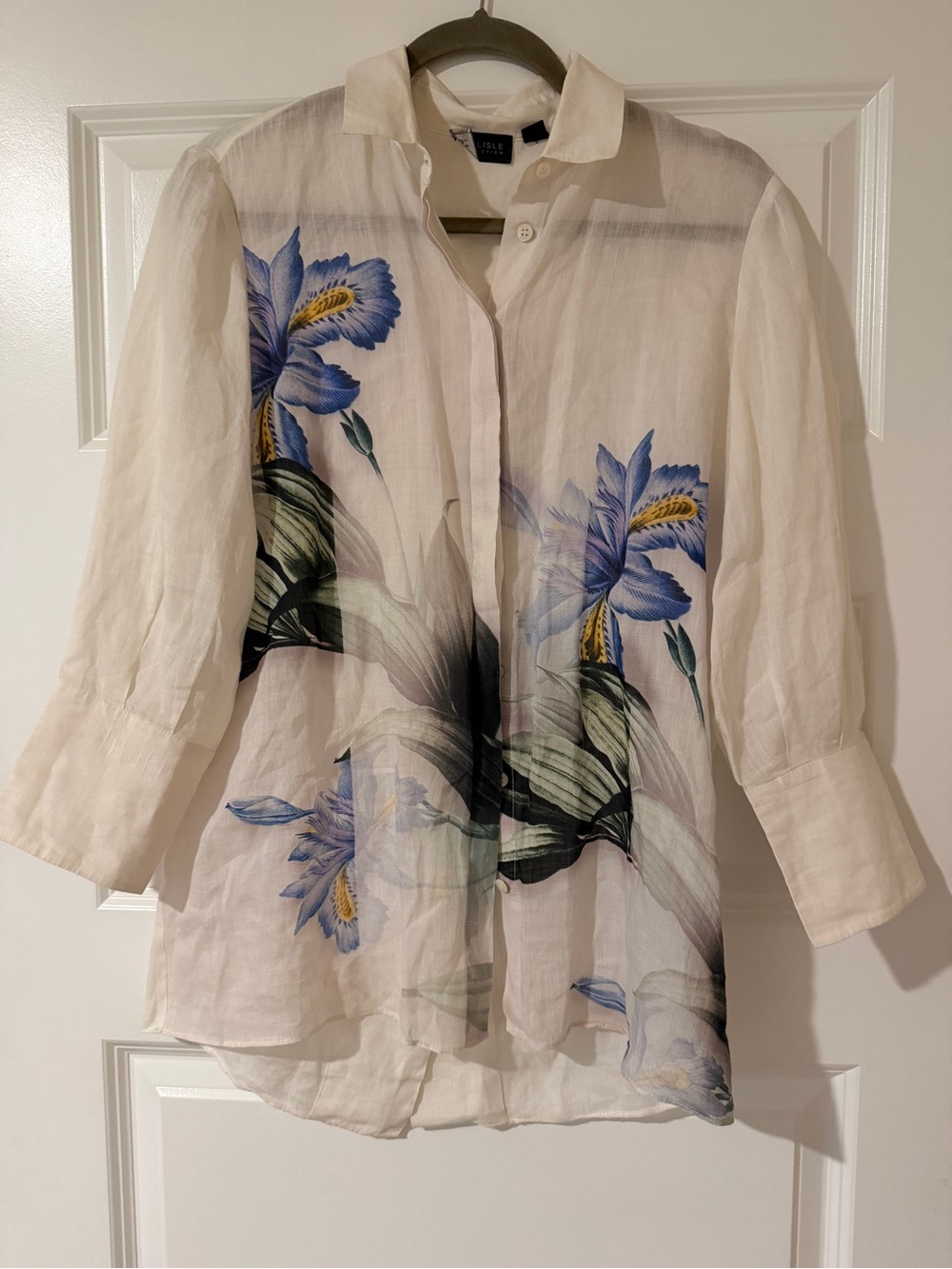 Carlisle White Button-Front Shirt with Blue Floral Print